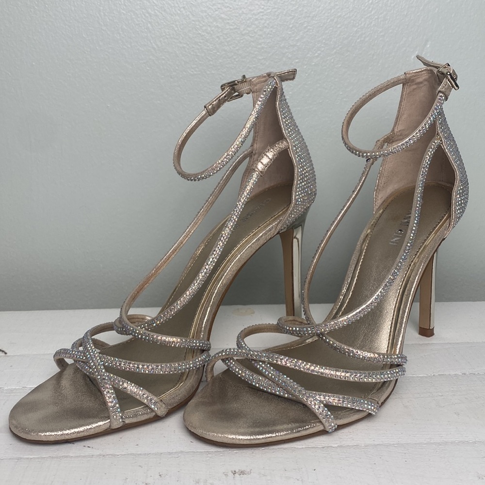Strappy Sparkly ✨ Gianni Bini Heels